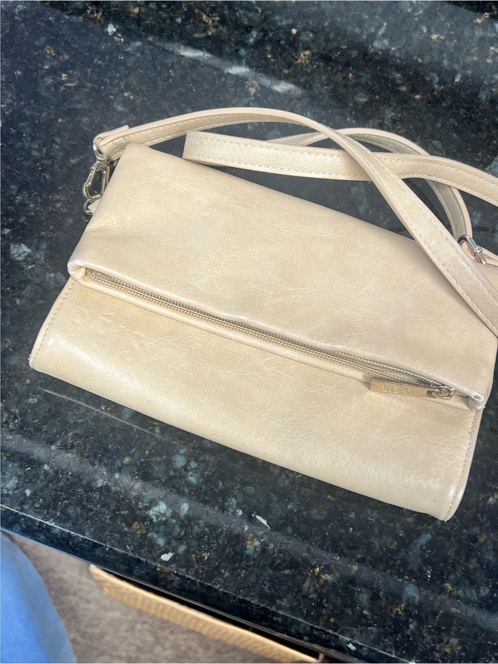 Beis crossbody travel Wallet in beige